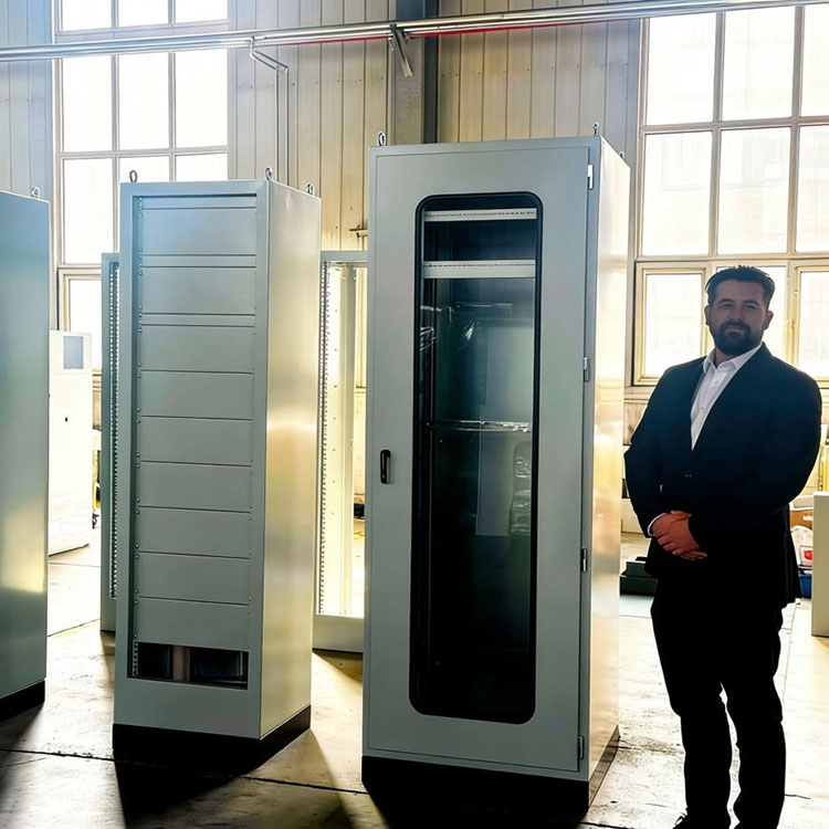 Együttműködés brit mérnöki partnerünkkel